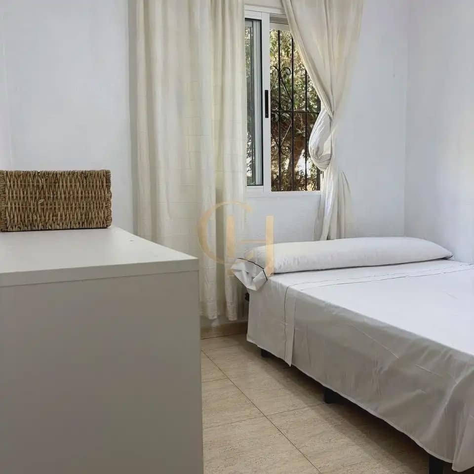 2 Zimmer Bungalow zu verkaufen in Torrevieja mit Pool - 130.000 € (Ref: 10062676)