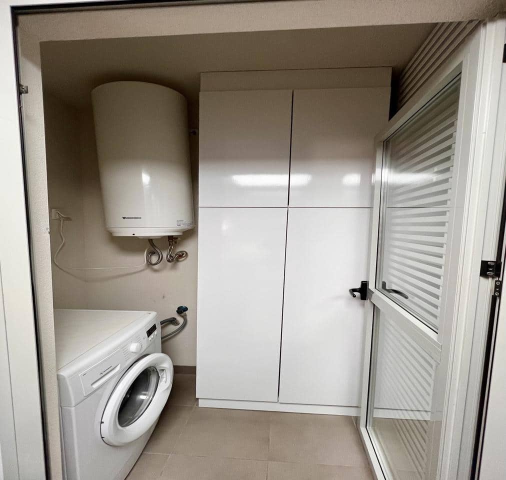 1 slaapkamer Flat te koop in La Manga del Mar Menor met zwembad - € 169.900 (Ref: 10011764)