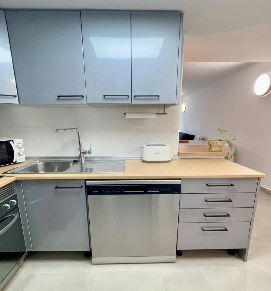1 slaapkamer Flat te koop in La Manga del Mar Menor met zwembad - € 169.900 (Ref: 10011764)