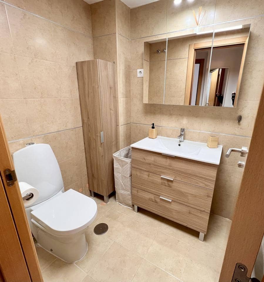 1 slaapkamer Flat te koop in La Manga del Mar Menor met zwembad - € 169.900 (Ref: 10011764)