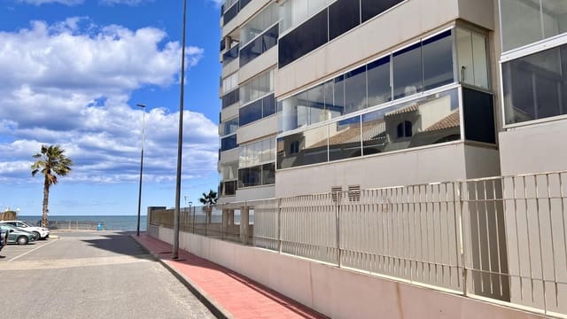 1 slaapkamer Flat te koop in La Manga del Mar Menor met zwembad - € 169.900 (Ref: 10011764)