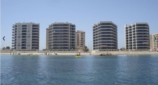 1 slaapkamer Flat te koop in La Manga del Mar Menor met zwembad - € 169.900 (Ref: 10011764)