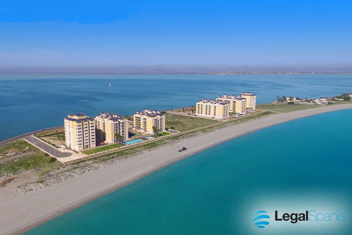 2 makuuhuone Asunto myytävänä paikassa La Manga del Mar Menor mukana 
autotalli - 239 000 € (Ref: 10011765)