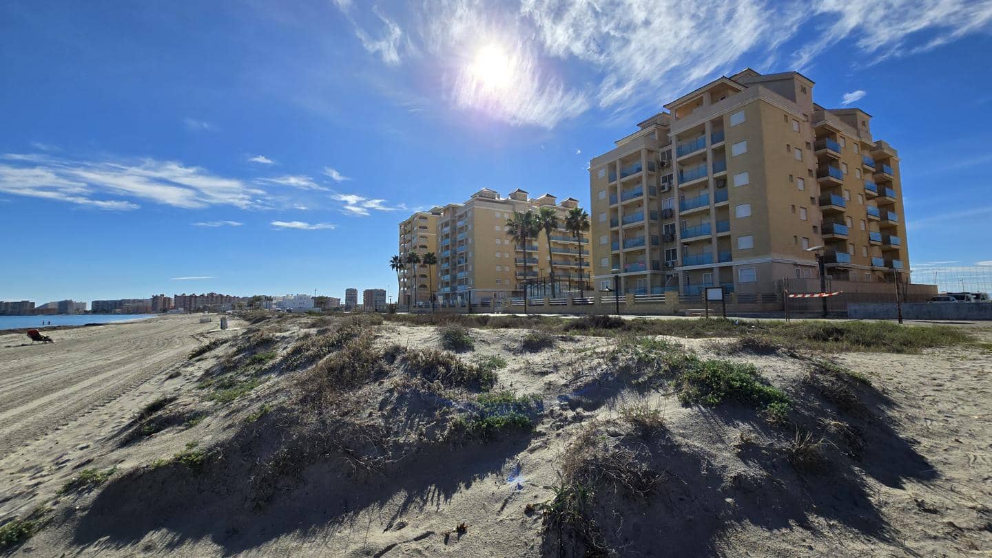 2 makuuhuone Asunto myytävänä paikassa La Manga del Mar Menor mukana 
autotalli - 239 000 € (Ref: 10011765)