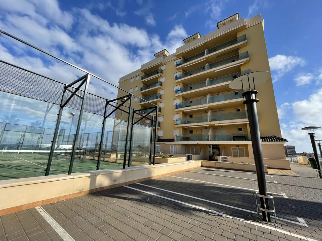 2 makuuhuone Asunto myytävänä paikassa La Manga del Mar Menor mukana 
autotalli - 239 000 € (Ref: 10011765)