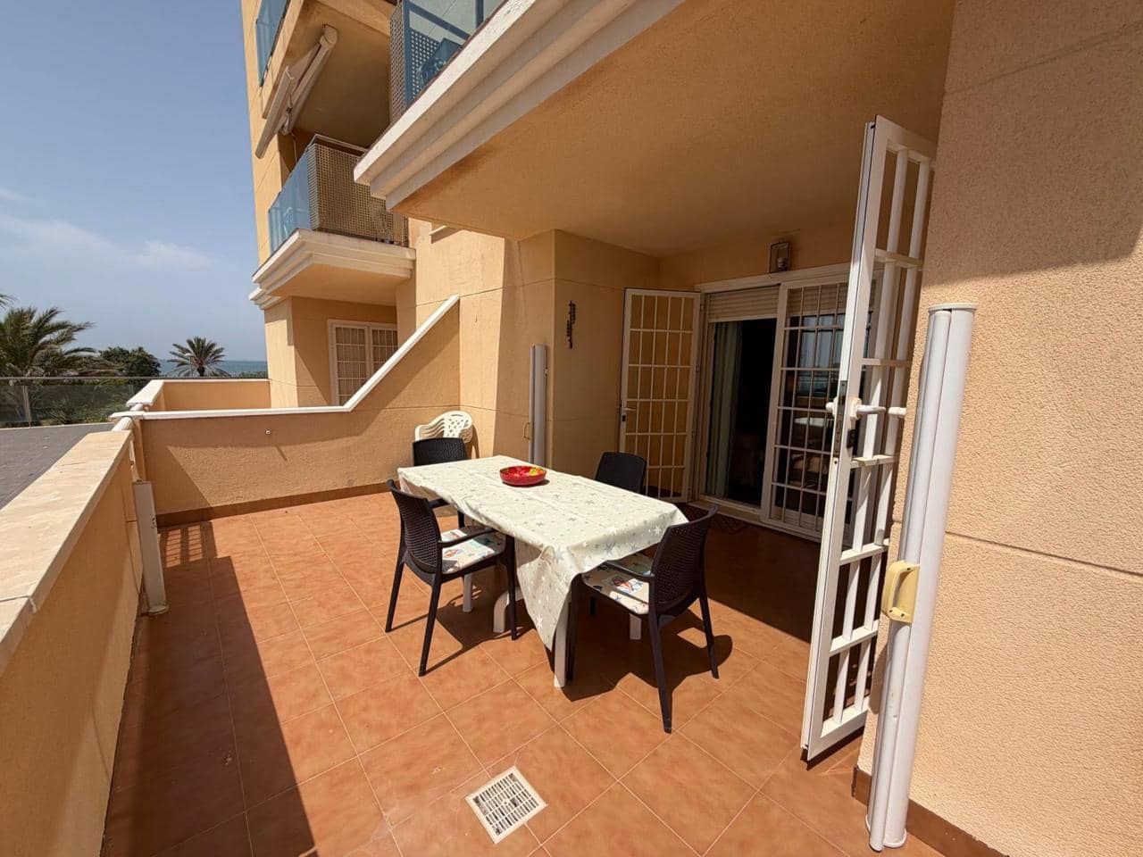 2 sovrum Lägenhet till salu i La Manga del Mar Menor med pool garage - 189 000 € (Ref: 10011766)