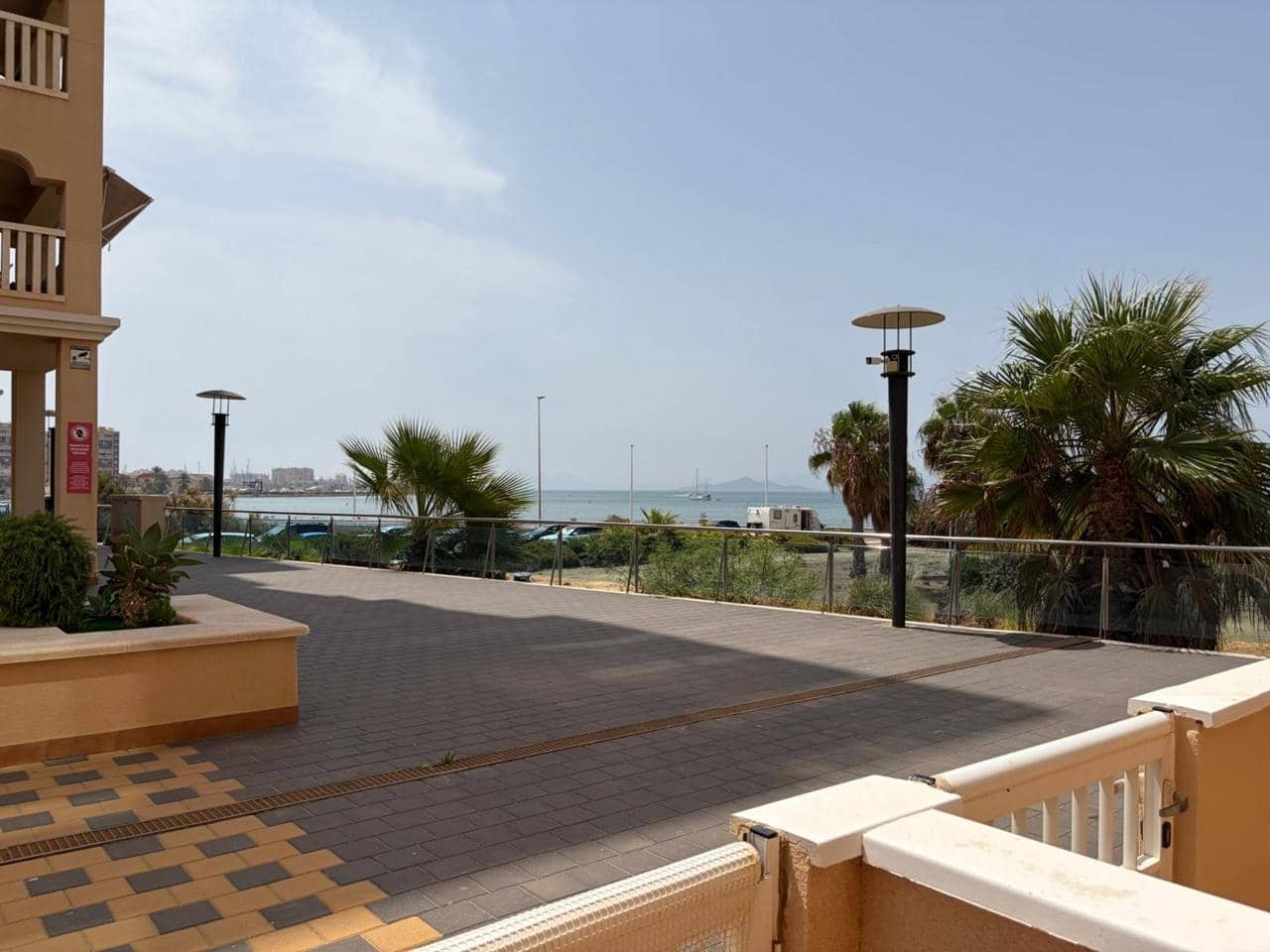 2 sovrum Lägenhet till salu i La Manga del Mar Menor med pool garage - 189 000 € (Ref: 10011766)
