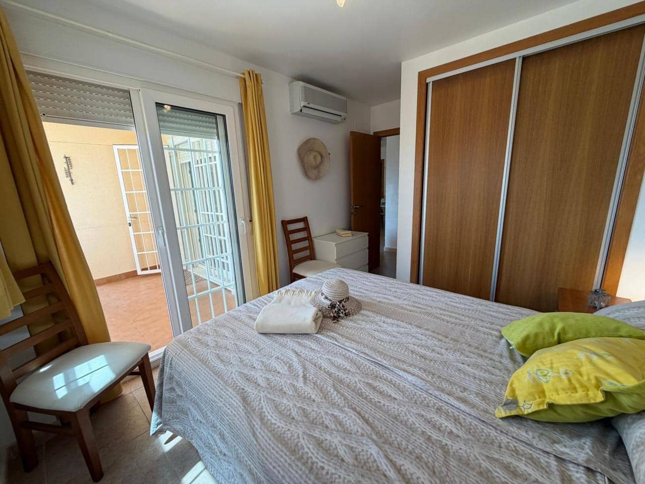 2 sovrum Lägenhet till salu i La Manga del Mar Menor med pool garage - 189 000 € (Ref: 10011766)