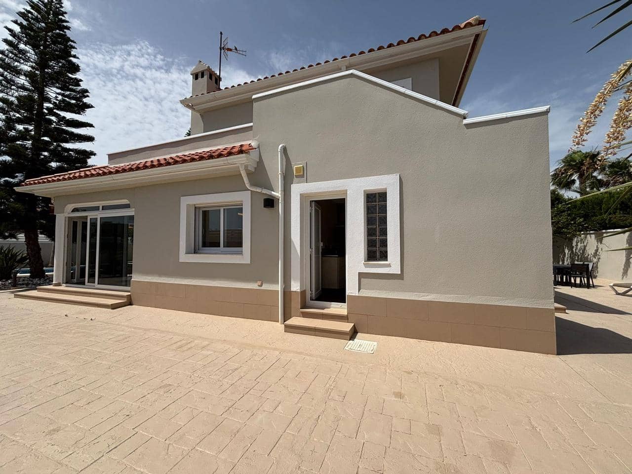 3 bedroom Villa for sale in La Manga del Mar Menor with pool garage - € 449,000 (Ref: 10011768)