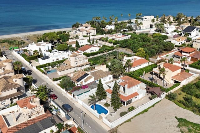 3 bedroom Villa for sale in La Manga del Mar Menor with pool garage - € 449,000 (Ref: 10011768)