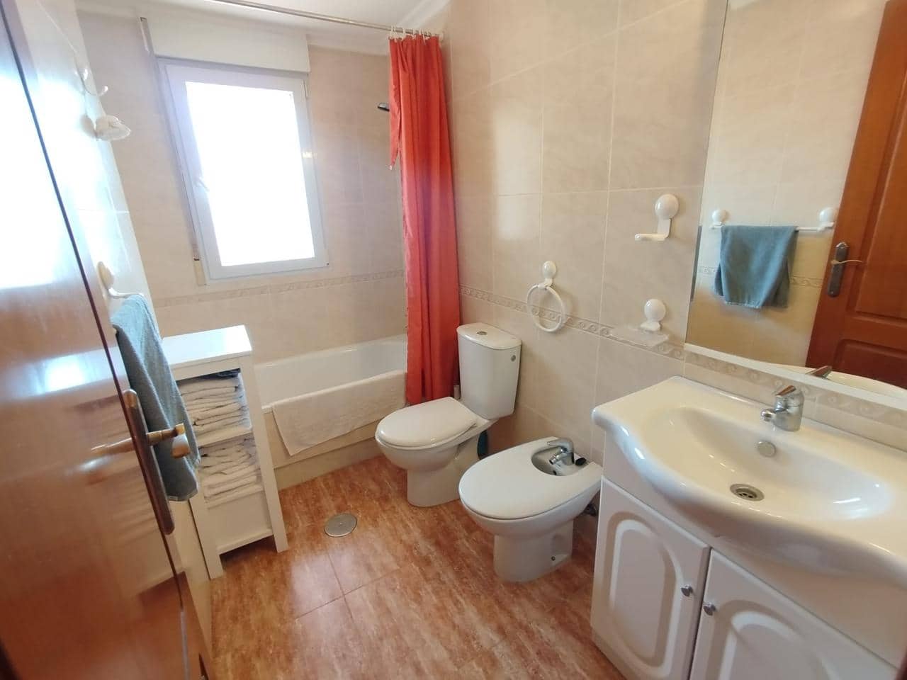 2 slaapkamer Flat te koop in La Manga del Mar Menor met zwembad - € 160.000 (Ref: 10011769)