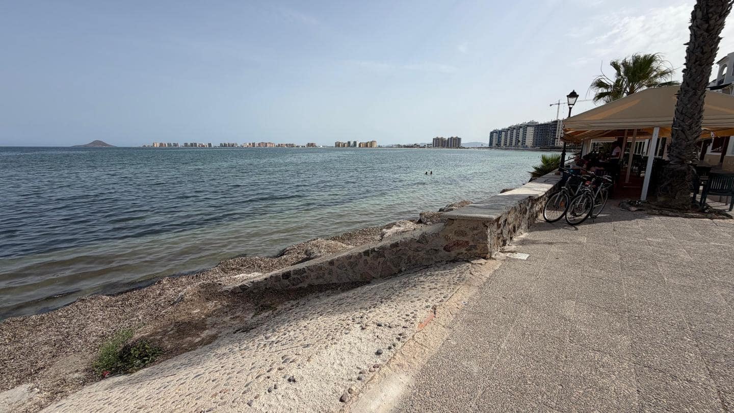 3 sovrum Lägenhet till salu i La Manga del Mar Menor med pool - 239 000 € (Ref: 10011770)