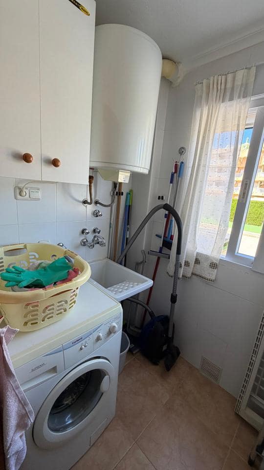 2 soveværelse Lejlighed til salg i La Manga del Mar Menor med swimmingpool garage - € 189.000 (Ref: 10011772)