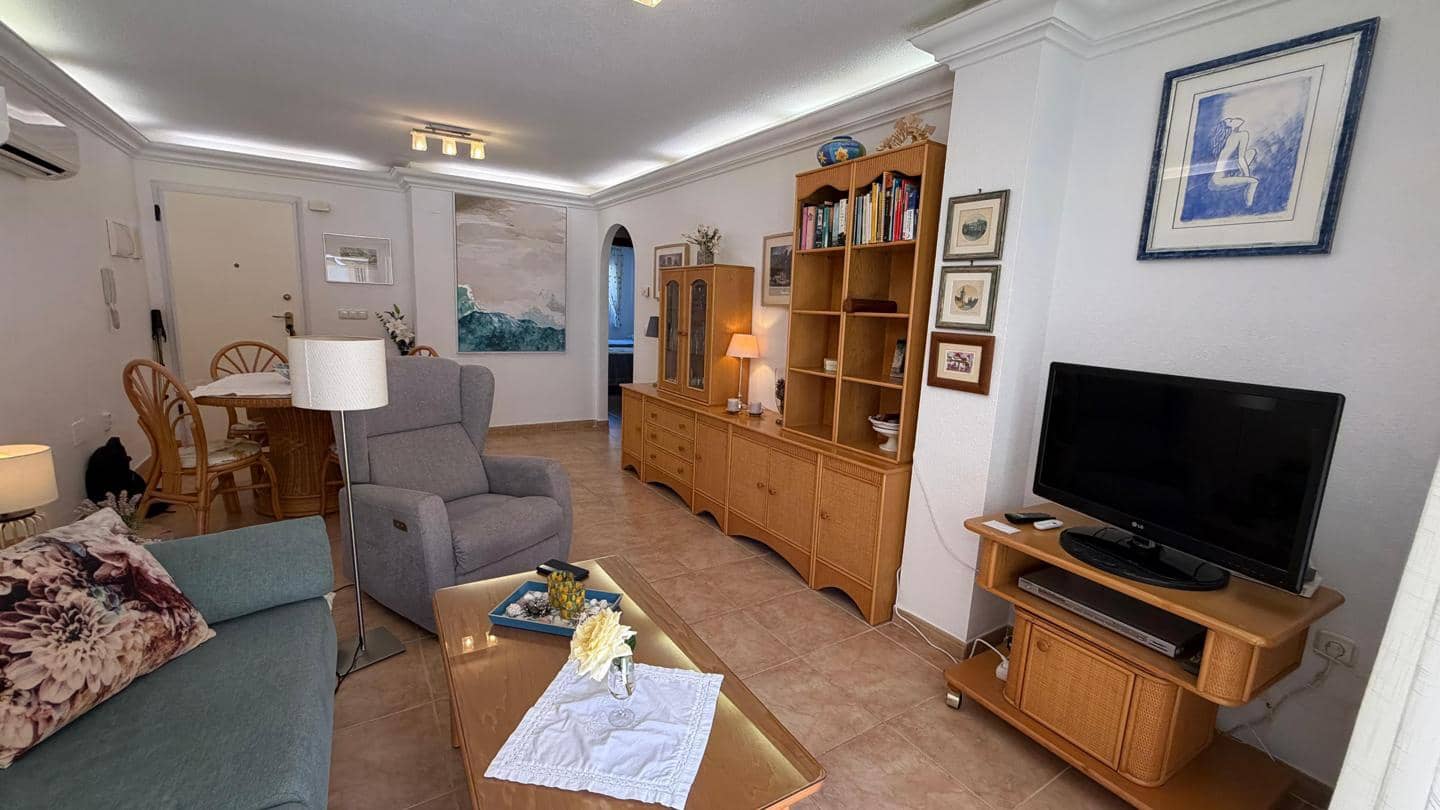 2 soveværelse Lejlighed til salg i La Manga del Mar Menor med swimmingpool garage - € 189.000 (Ref: 10011772)