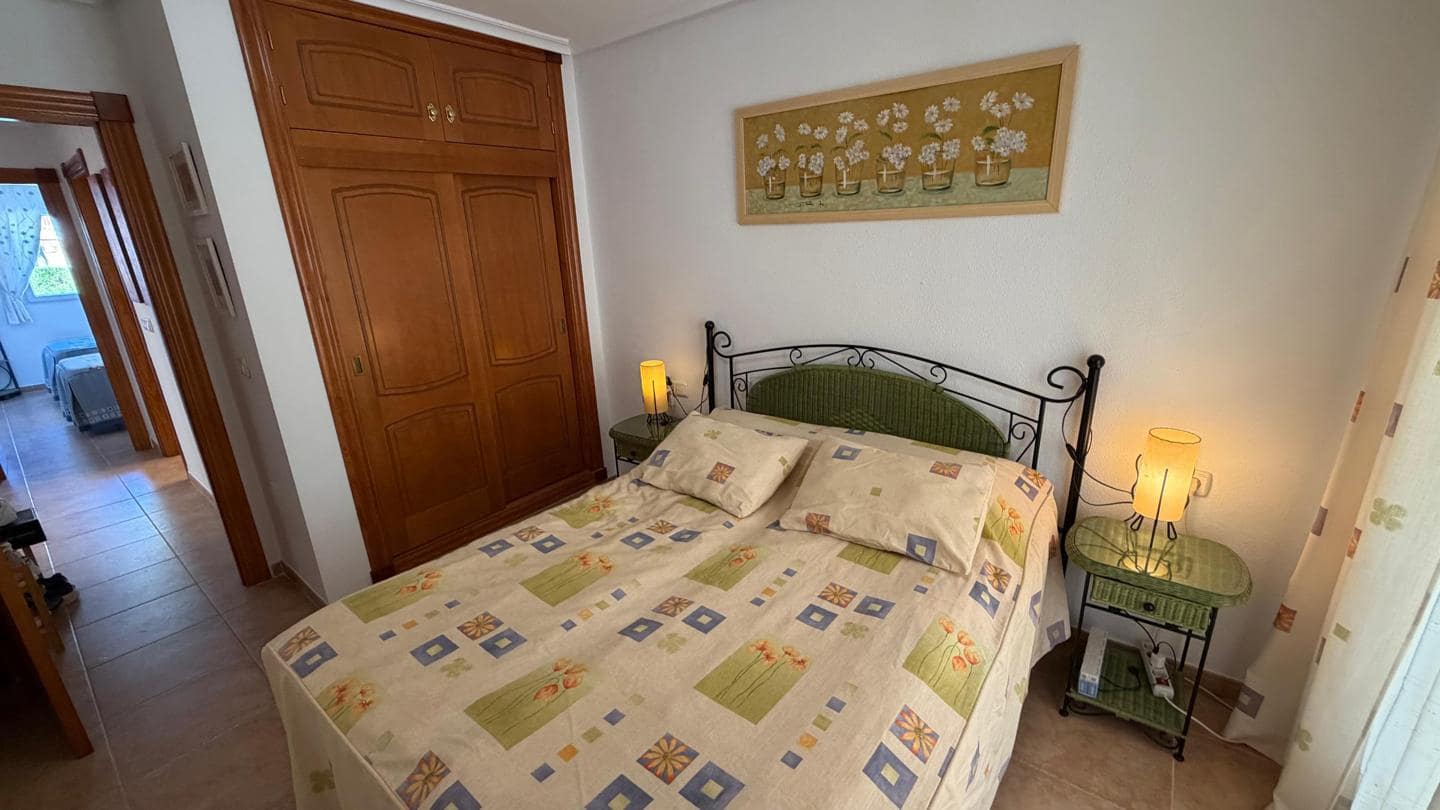 2 soveværelse Lejlighed til salg i La Manga del Mar Menor med swimmingpool garage - € 189.000 (Ref: 10011772)
