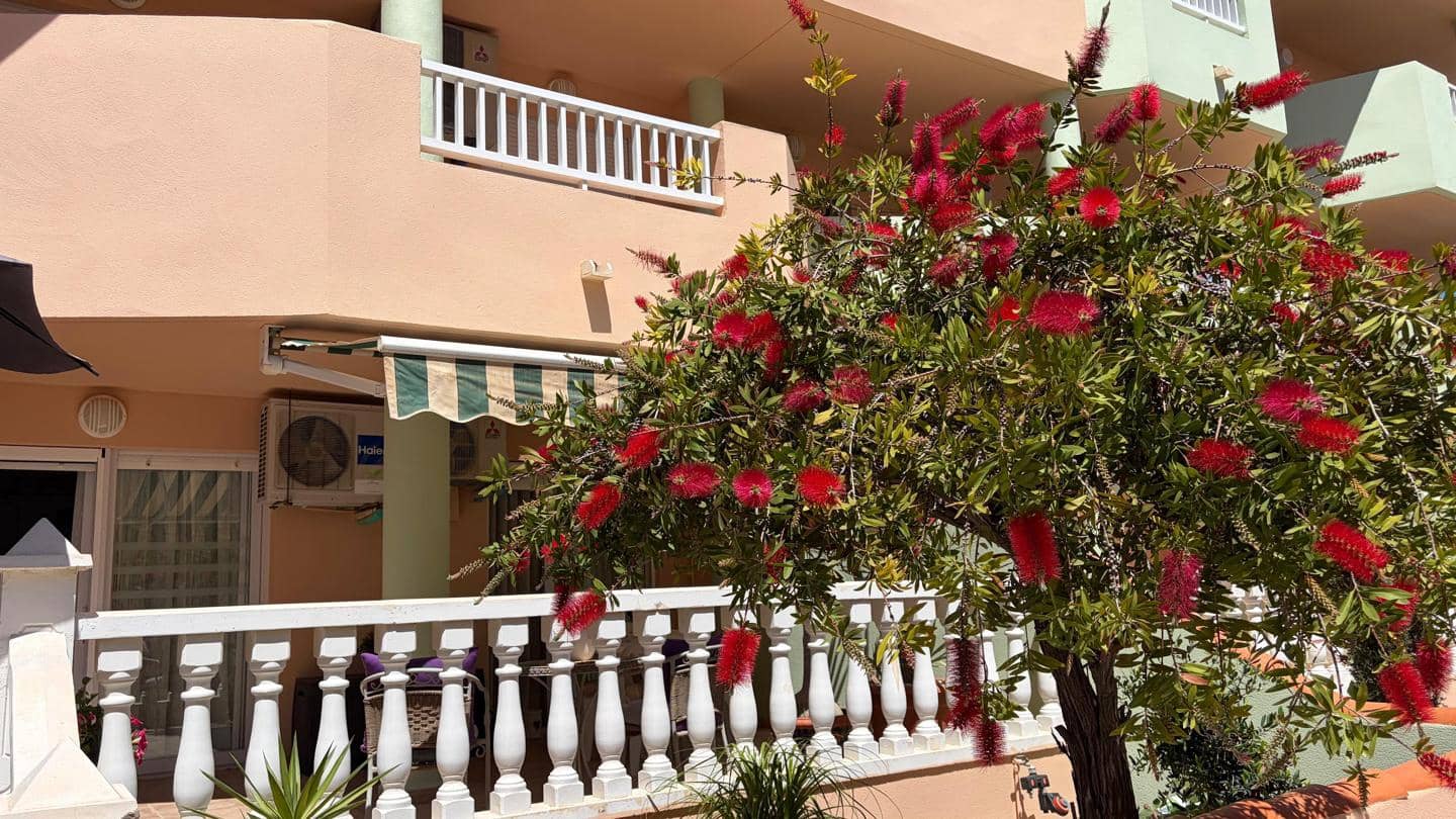 2 soveværelse Lejlighed til salg i La Manga del Mar Menor med swimmingpool garage - € 189.000 (Ref: 10011772)