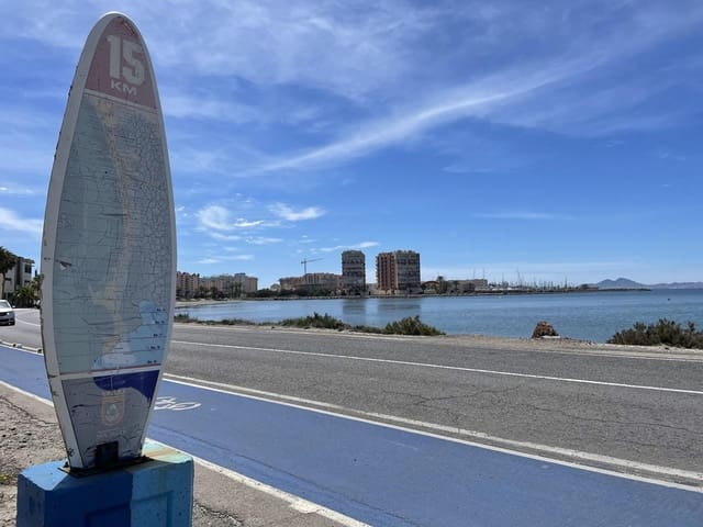 2 soveværelse Lejlighed til salg i La Manga del Mar Menor med swimmingpool - € 199.000 (Ref: 10011773)