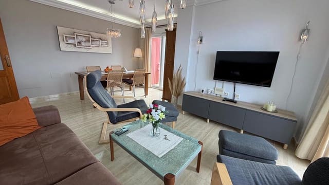 2 soveværelse Lejlighed til salg i La Manga del Mar Menor med swimmingpool - € 199.000 (Ref: 10011773)