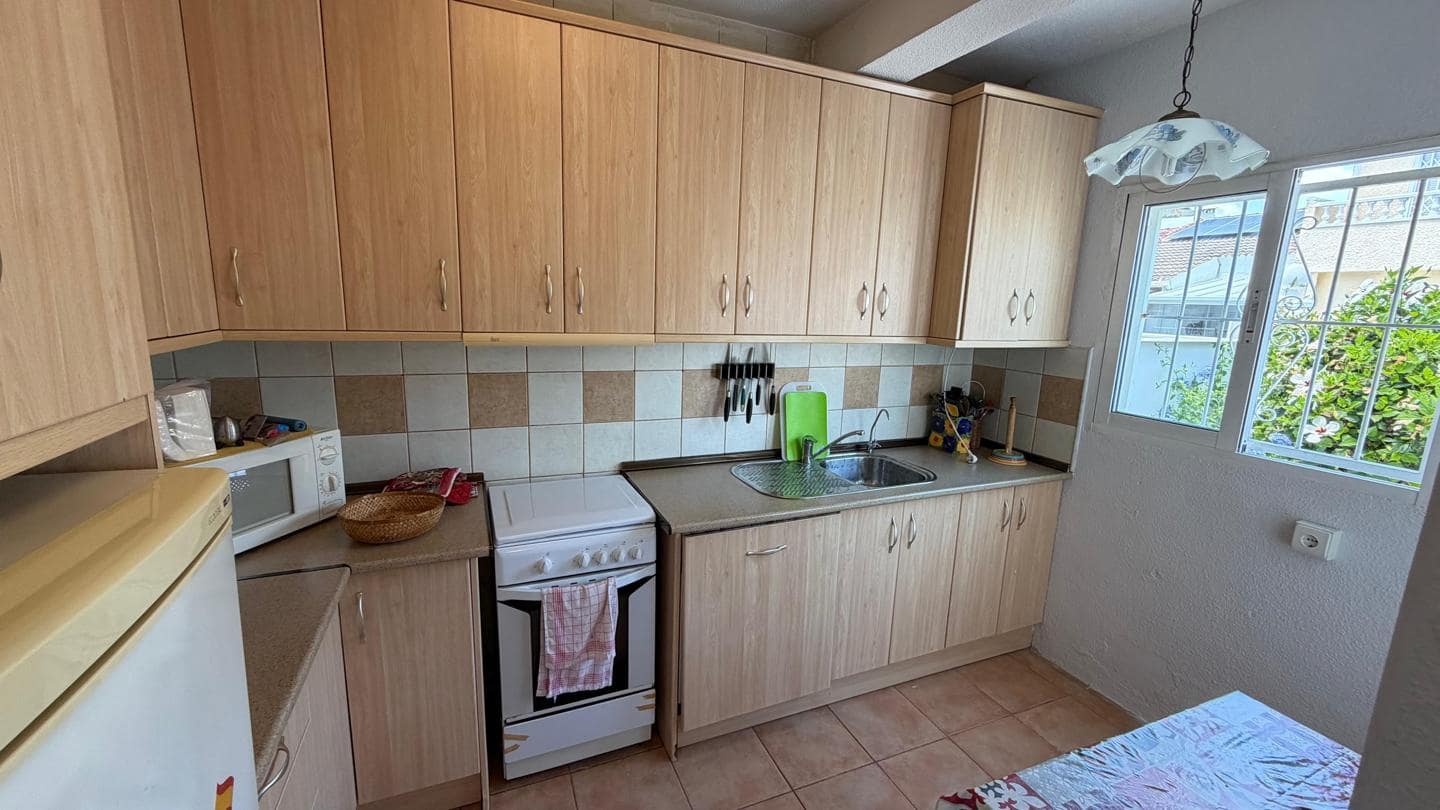 2 sypialnia Mieszkanie na sprzedaż w Torrevieja z basenem - 179 000 € (Ref: 10011775)