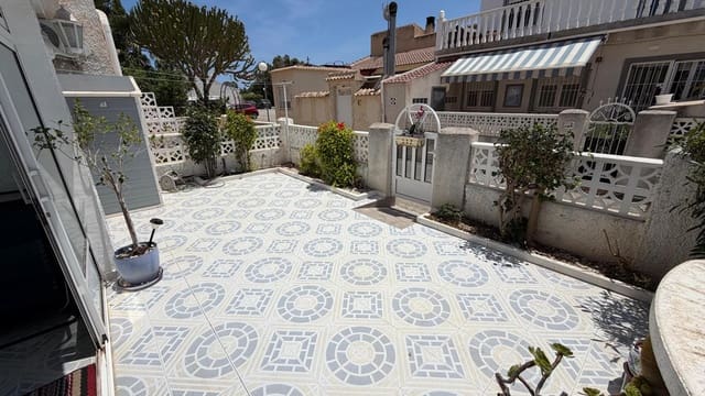 2 soveværelse Lejlighed til salg i El Chaparral - La Siesta - La Torreta, Torrevieja med swimmingpool - € 179.000 (Ref: 10011775)
