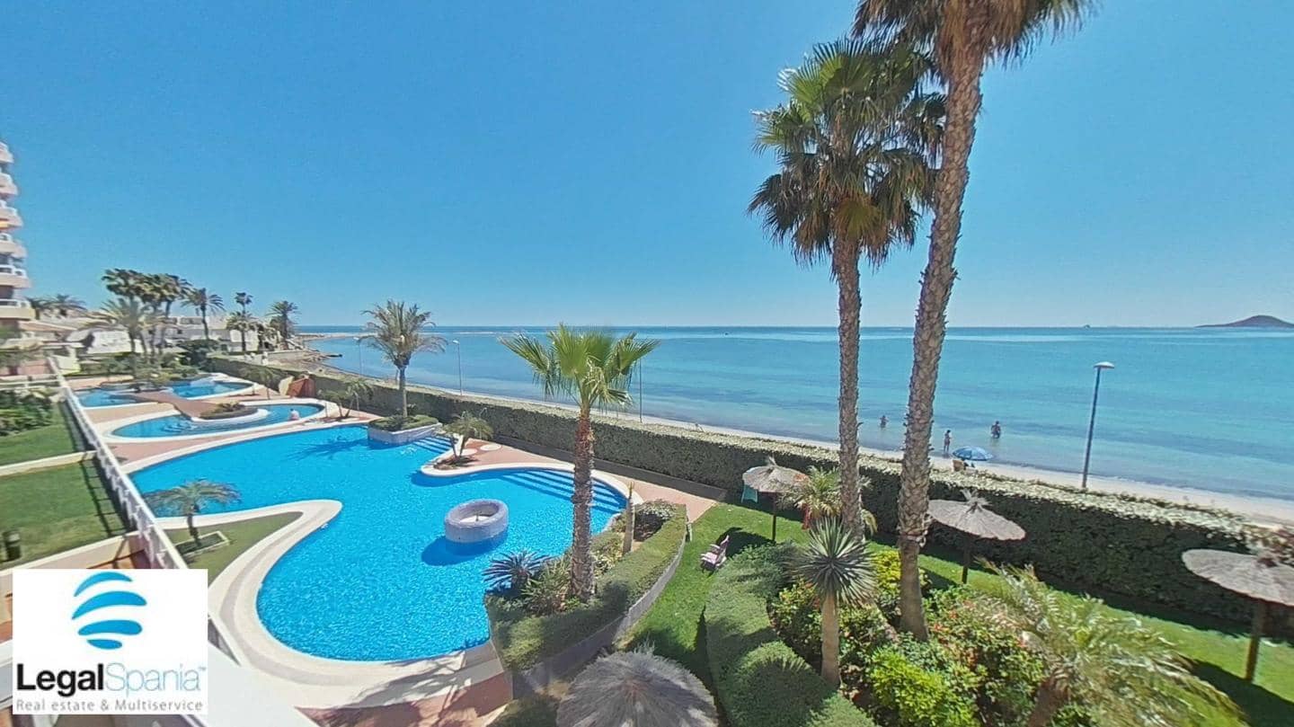 2 slaapkamer Flat te koop in La Manga del Mar Menor met zwembad garage - € 319.000 (Ref: 10011776)