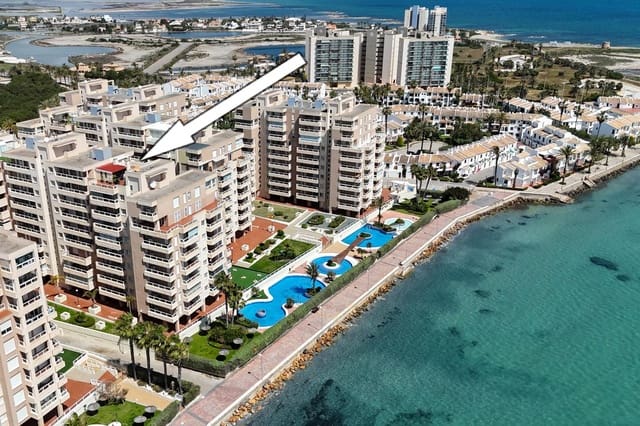 2 soveværelse Lejlighed til salg i La Manga del Mar Menor med swimmingpool garage - € 299.900 (Ref: 10011776)