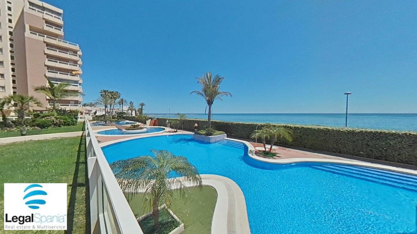 2 slaapkamer Flat te koop in La Manga del Mar Menor met zwembad garage - € 319.000 (Ref: 10011776)