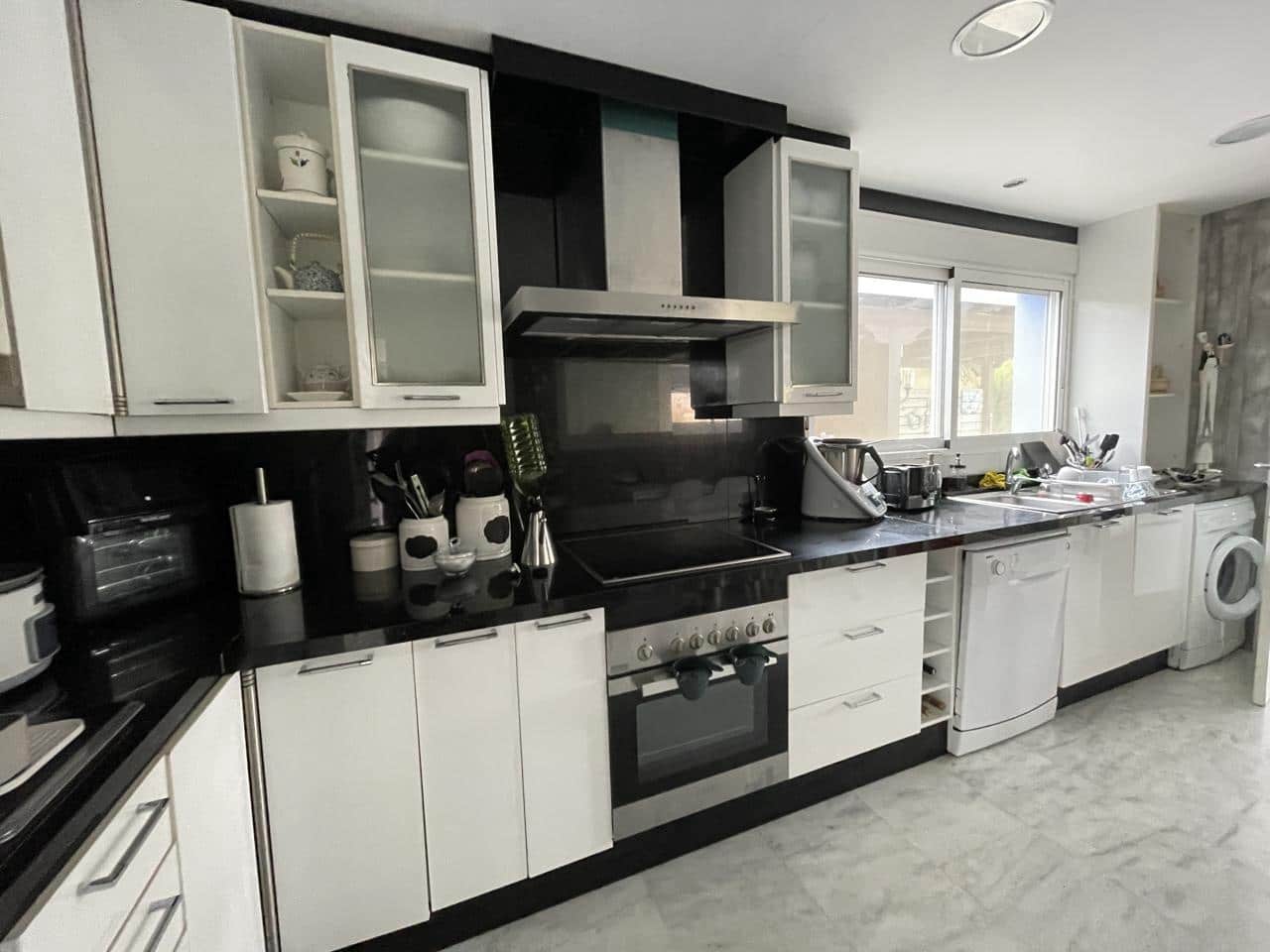 5 bedroom Villa for sale in La Manga del Mar Menor with pool garage - € 685,000 (Ref: 10011777)