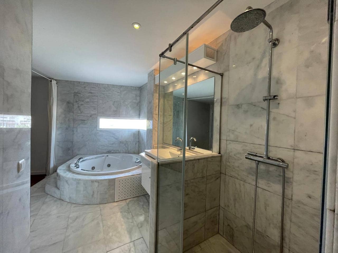 5 bedroom Villa for sale in La Manga del Mar Menor with pool garage - € 685,000 (Ref: 10011777)