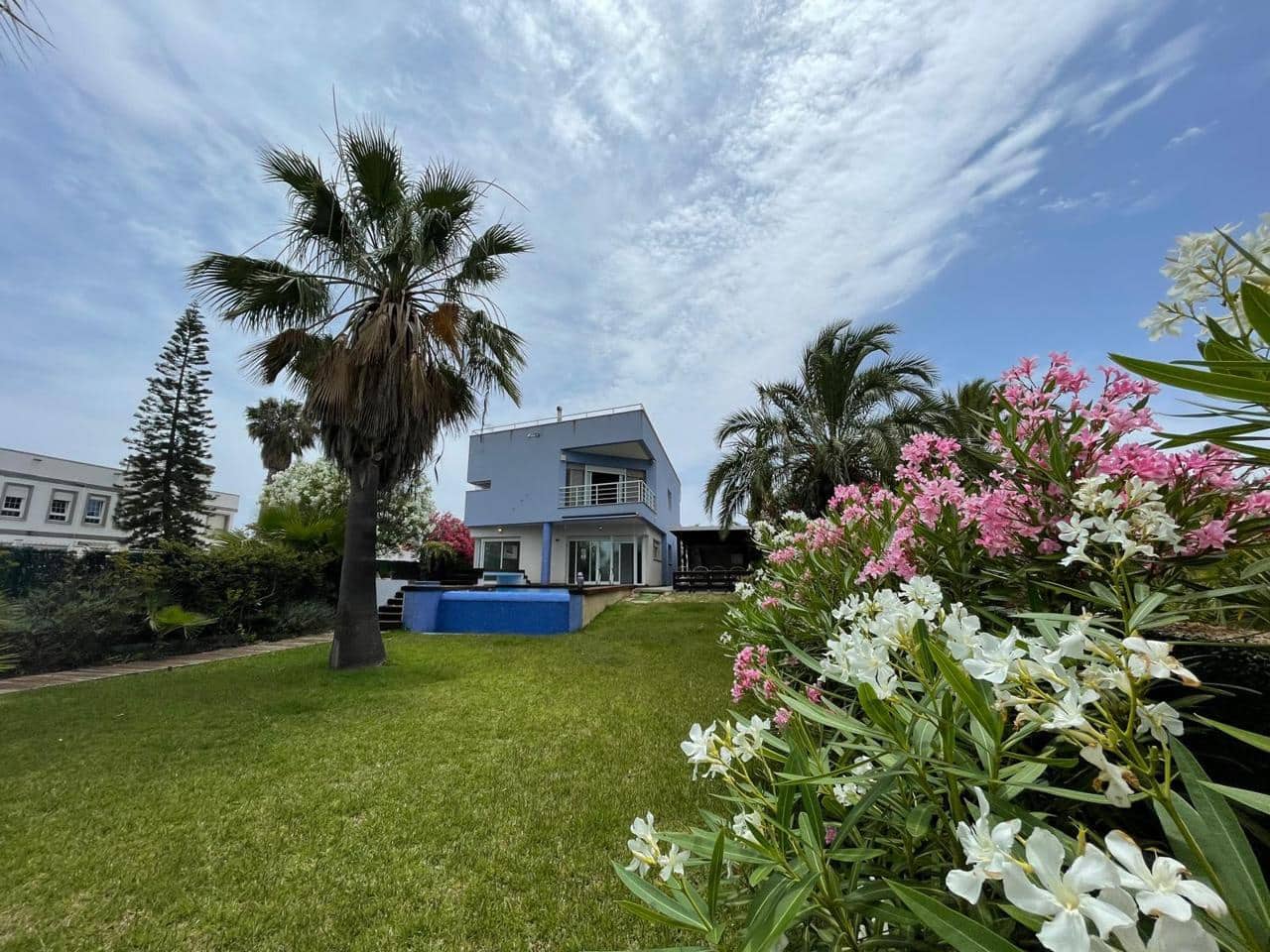 5 bedroom Villa for sale in La Manga del Mar Menor with pool garage - € 685,000 (Ref: 10011777)