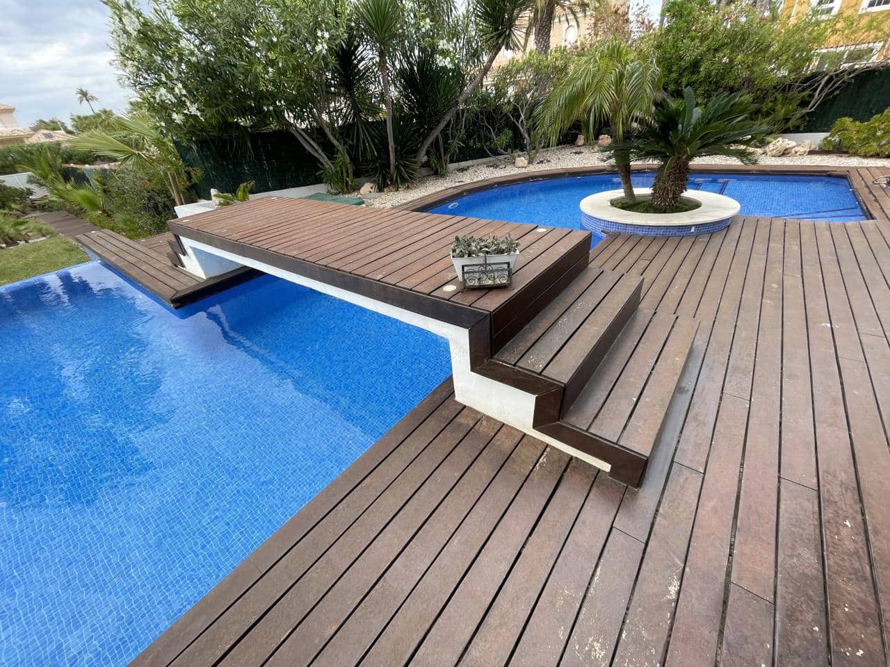 5 bedroom Villa for sale in La Manga del Mar Menor with pool garage - € 685,000 (Ref: 10011777)