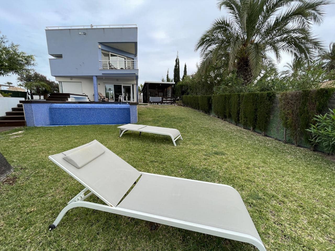 5 bedroom Villa for sale in La Manga del Mar Menor with pool garage - € 685,000 (Ref: 10011777)