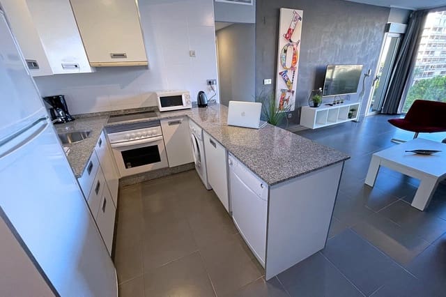 Piso de 2 habitaciones en La Manga del Mar Menor en venta con piscina - 259.000 € (Ref: 10011778)