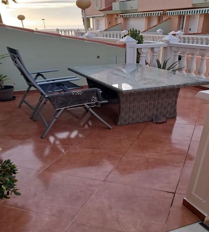 2 soverom Leilighet til salgs i La Manga del Mar Menor med svømmebasseng garasje - € 300 000 (Ref: 10011779)