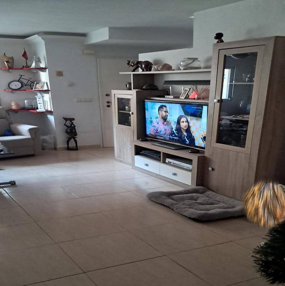 2 slaapkamer Flat te koop in La Manga del Mar Menor met zwembad garage - € 300.000 (Ref: 10011779)