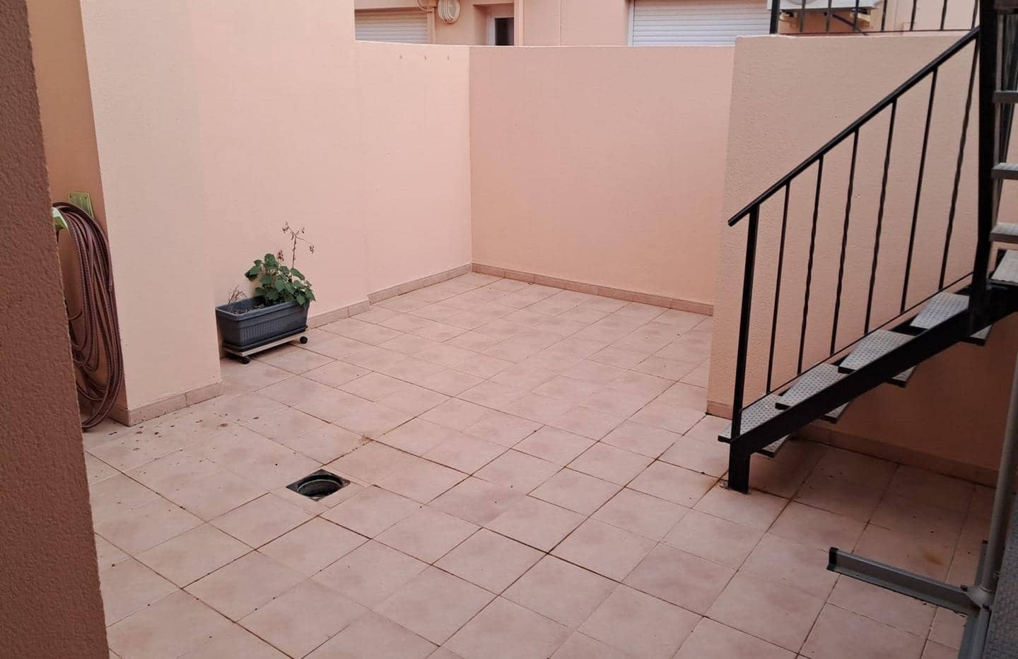 2 slaapkamer Flat te koop in La Manga del Mar Menor met zwembad garage - € 300.000 (Ref: 10011779)
