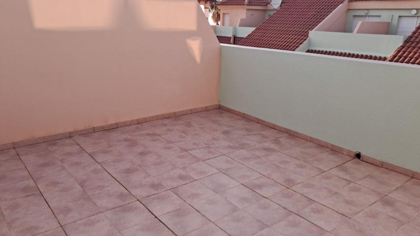 2 slaapkamer Flat te koop in La Manga del Mar Menor met zwembad garage - € 300.000 (Ref: 10011779)