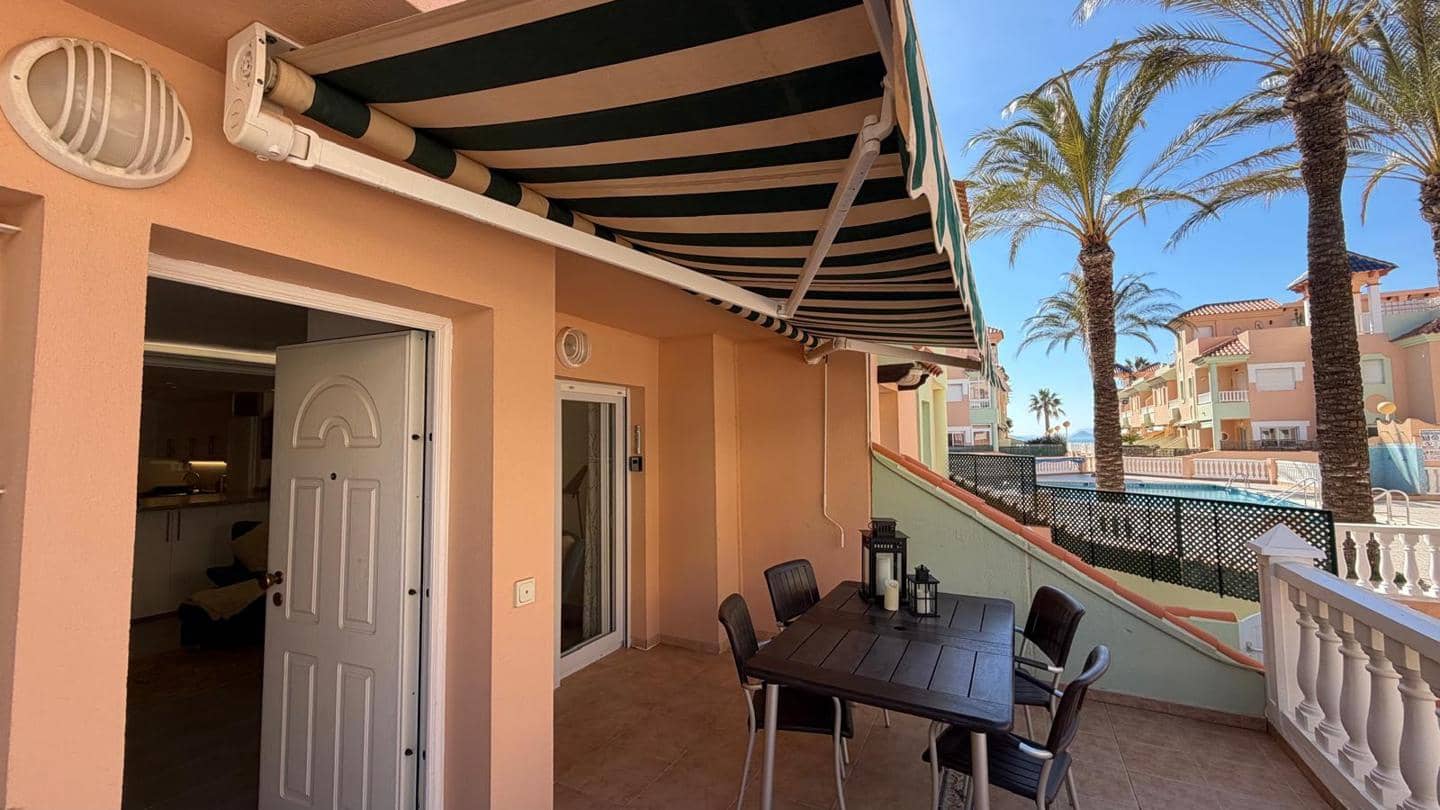 3 soverom Leilighet til salgs i La Manga del Mar Menor med svømmebasseng garasje - € 230 000 (Ref: 10011781)
