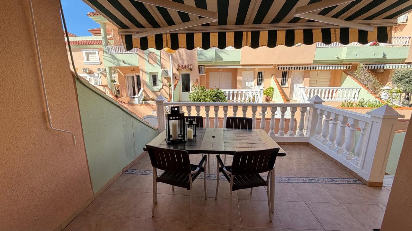3 soverom Leilighet til salgs i La Manga del Mar Menor med svømmebasseng garasje - € 230 000 (Ref: 10011781)