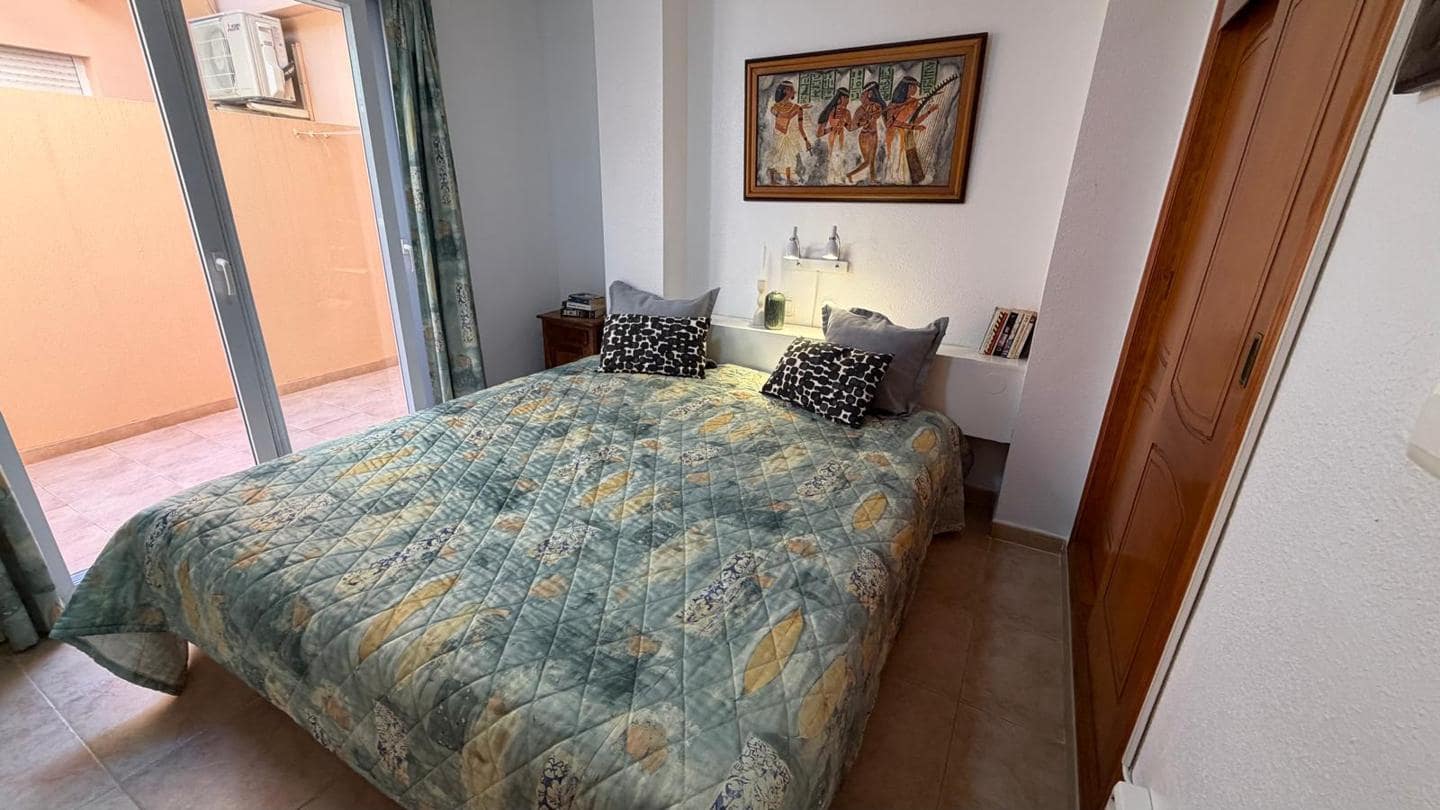 3 soverom Leilighet til salgs i La Manga del Mar Menor med svømmebasseng garasje - € 230 000 (Ref: 10011781)