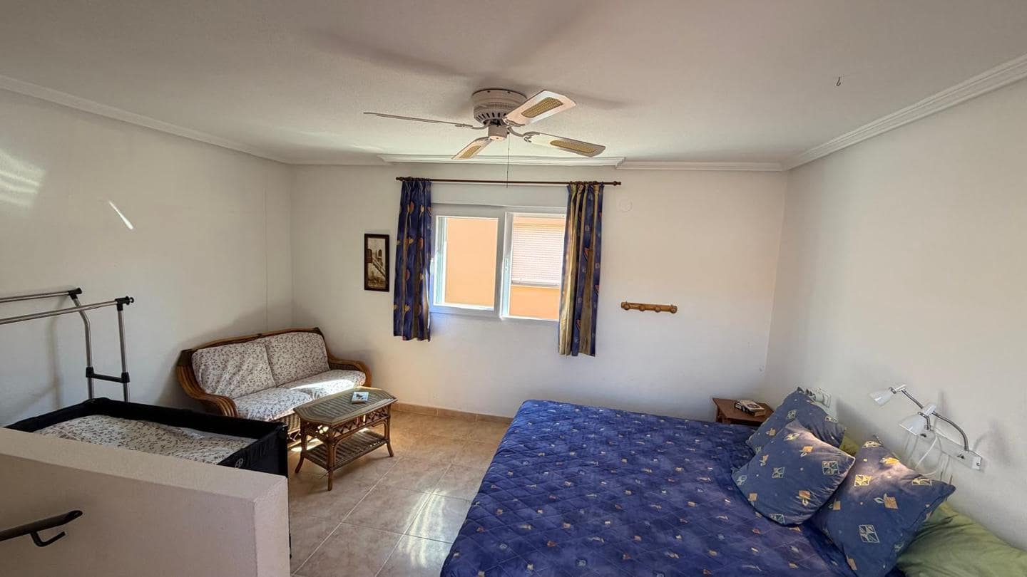 3 soverom Leilighet til salgs i La Manga del Mar Menor med svømmebasseng garasje - € 230 000 (Ref: 10011781)