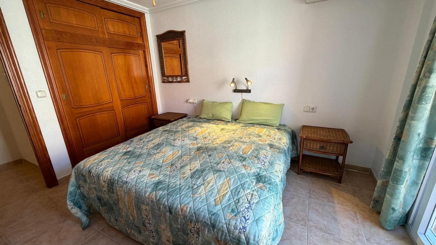 3 soverom Leilighet til salgs i La Manga del Mar Menor med svømmebasseng garasje - € 230 000 (Ref: 10011781)