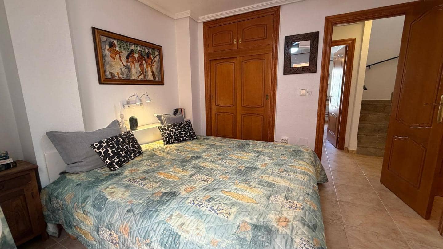 3 soverom Leilighet til salgs i La Manga del Mar Menor med svømmebasseng garasje - € 230 000 (Ref: 10011781)