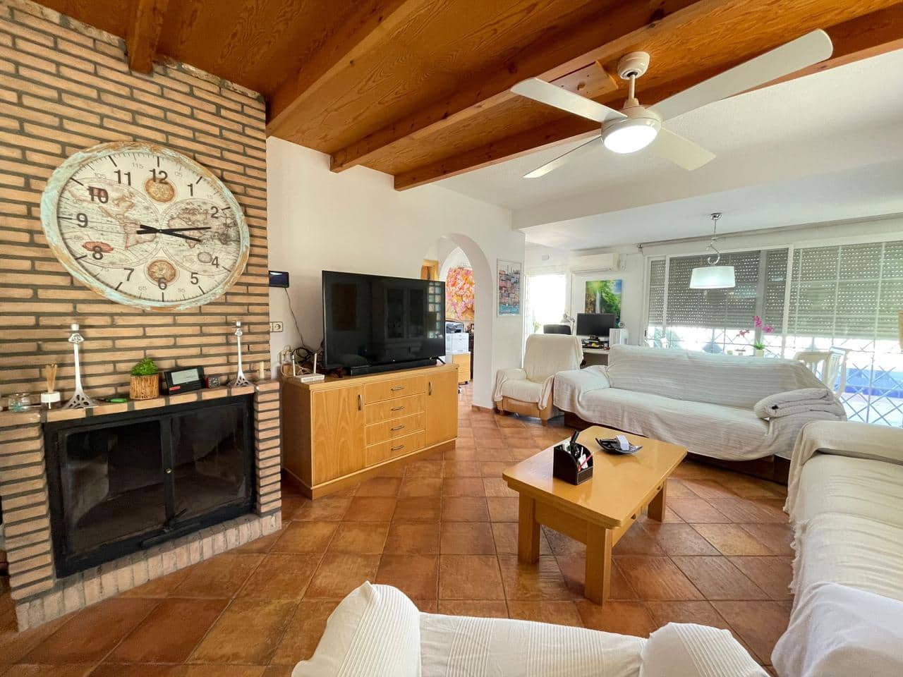 4 bedroom Villa for sale in La Manga del Mar Menor with pool garage - € 489,000 (Ref: 10011782)