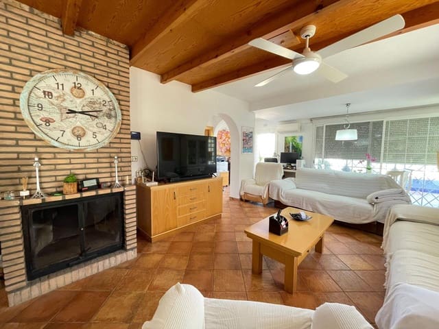 4 soveværelse Villa til salg i La Manga del Mar Menor med swimmingpool garage - € 489.000 (Ref: 10011782)