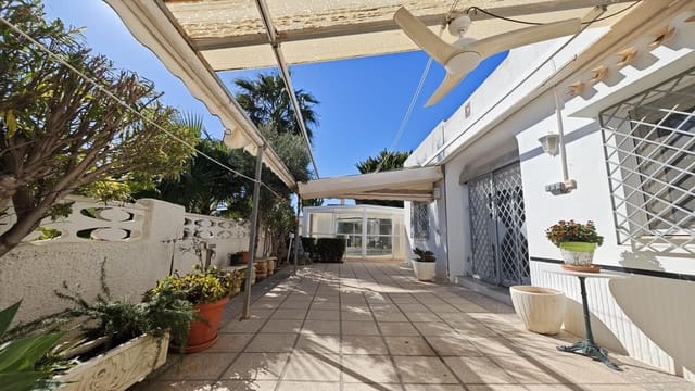 4 soveværelse Villa til salg i La Manga del Mar Menor med swimmingpool garage - € 489.000 (Ref: 10011782)