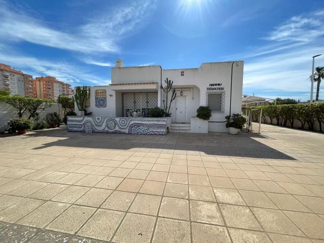 4 sovrum Villa till salu i La Manga del Mar Menor med pool garage - 469 000 € (Ref: 10011782)