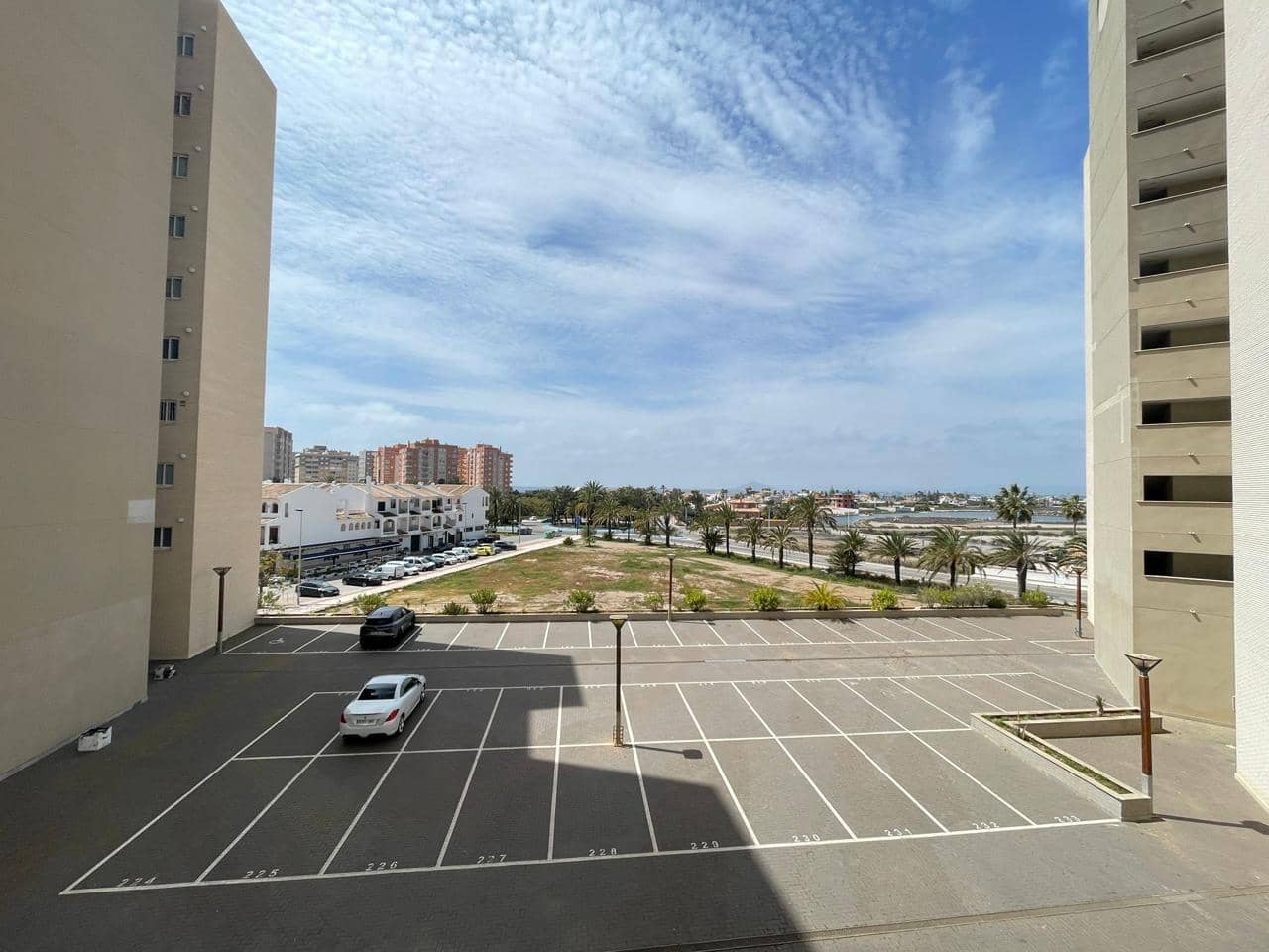 2 Zimmer Wohnung zu verkaufen in La Manga del Mar Menor mit Pool Garage - 182.000 € (Ref: 10011783)