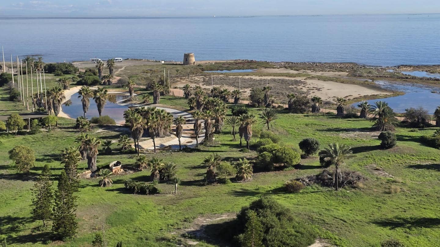 2 bedroom Flat for sale in La Manga del Mar Menor with pool garage - € 179,900 (Ref: 10011783)