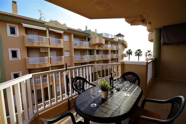 2 soverom Leilighet til salgs i La Manga del Mar Menor med svømmebasseng garasje - € 189 000 (Ref: 10011784)